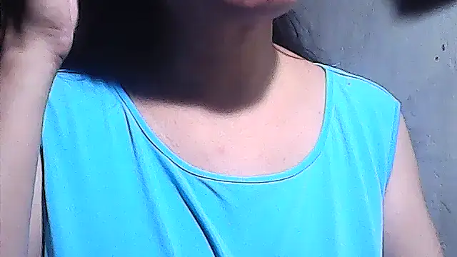 Snapshot of sweetsosie18 chatting on April 19, 6:10 pm sweetsosie18 online show from April 19, 6:10 pm