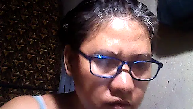 Snapshot of sweetsosie18 chatting on July 11, 2:58 am sweetsosie18 online show from July 11, 2:58 am