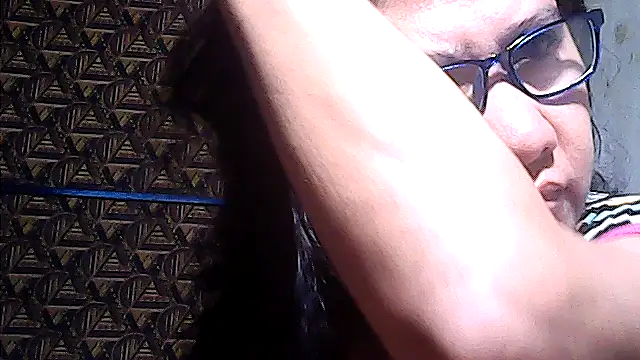 Snapshot of sweetsosie18 chatting on July 11, 10:11 pm sweetsosie18 online show from July 11, 10:11 pm