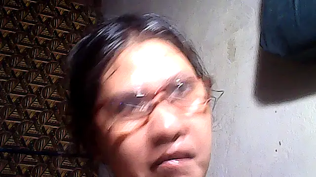 Snapshot of sweetsosie18 chatting on July 14, 7:57 am sweetsosie18 online show from July 14, 7:57 am