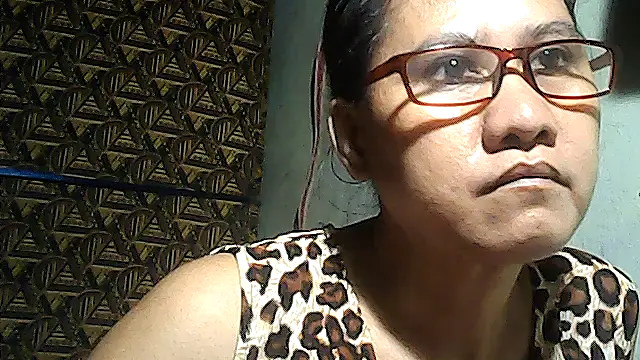 Snapshot of sweetsosie18 chatting on July 16, 3:23 am sweetsosie18 online show from July 16, 3:23 am