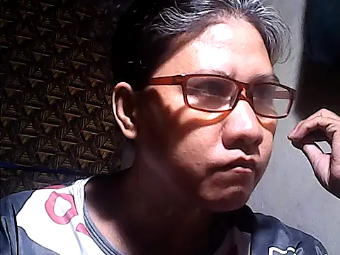 Snapshot of sweetsosie18 chatting on July 17, 4:19 am sweetsosie18 online show from July 17, 4:19 am