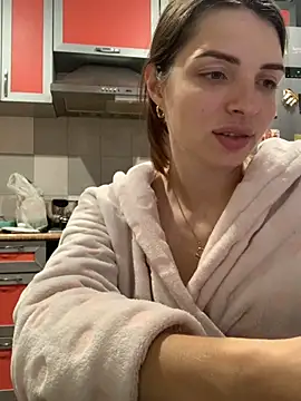 SeducingYoghourt online show from October 27, 3:38 pm