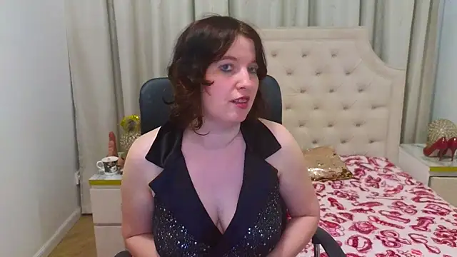 Snapshot of AmazingTori chatting on June 6, 1:16 pm AmazingTori online show from June 6, 1:16 pm