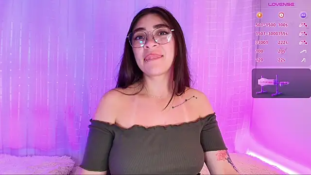 Snapshot of Samii_Evans chatting on January 9, 6:06 am Samii Evans online show from January 9, 6:06 am