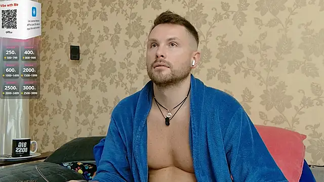 MartinBrandon online show from October 29, 3:14 pm