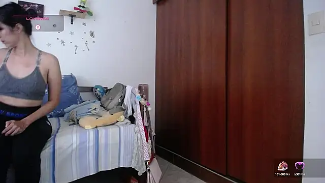 Moon lunita online show from September 9, 5:01 pm