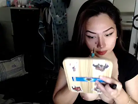 urqueendominant online show from April 6, 3:59 am