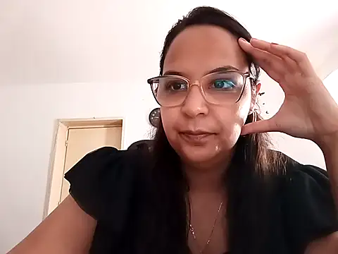 Snapshot of Andra4you chatting on May 25, 6:30 am Andra4you online show from May 25, 6:30 am