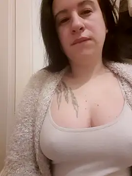 Tinka-Bella-Privat online show from April 16, 4:02 am