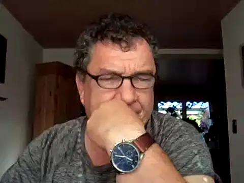 Snapshot of Nobbie444 chatting on July 28, 6:09 am Nobbie444 online show from July 28, 6:09 am