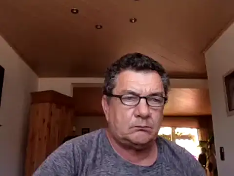 Snapshot of Nobbie444 chatting on July 29, 12:14 pm Nobbie444 online show from July 29, 12:14 pm