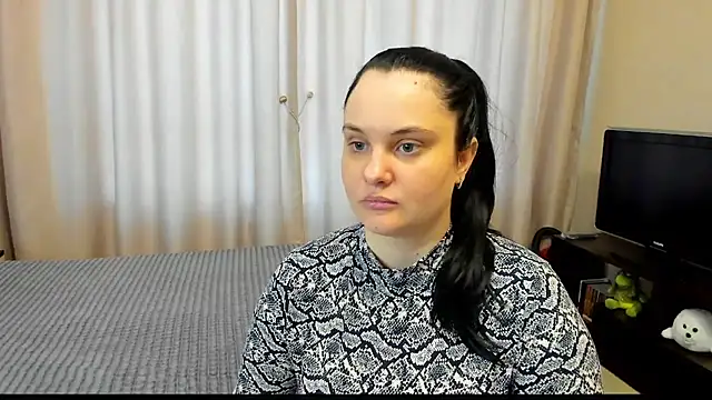 Snapshot of AlanaBrox chatting on May 15, 2:46 pm AlanaBrox online show from May 15, 2:46 pm