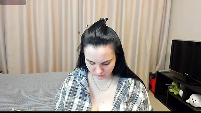 Snapshot of AlanaBrox chatting on May 30, 9:23 pm AlanaBrox online show from May 30, 9:23 pm