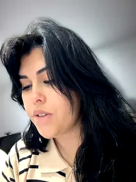 Alyaa s online show from October 10, 1:26 am