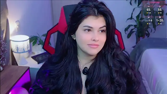 Alyaa s online show from April 15, 1:01 am