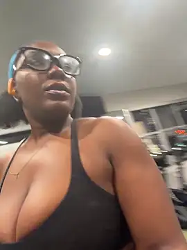 TilaTotti online show from April 8, 4:12 am