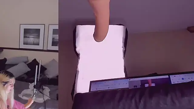 Snapshot of Lizzy_Lace chatting on January 11, 3:55 am Lizzy Lace online show from January 11, 3:55 am