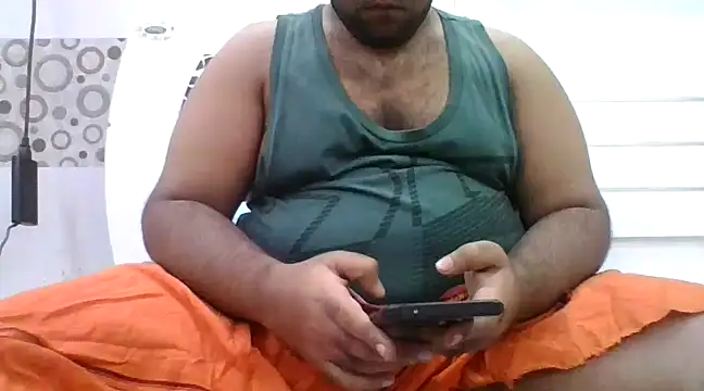 Snapshot of chubby_exhibitionist chatting on January 25, 7:18 pm chubby exhibitionist online show from January 25, 7:18 pm