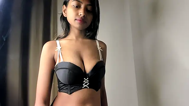 SexyRiyaA  online show from February 19, 9:00 pm