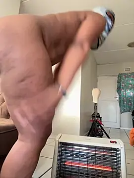 Snapshot of StupidNaturalPhatBooty_ chatting on July 2, 7:03 am StupidNaturalPhatBooty online show from July 2, 7:03 am