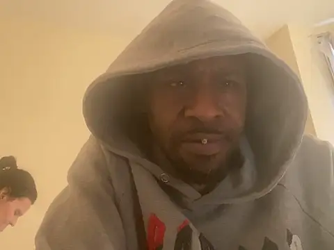 CuzzyB69 online show from March 7, 11:29 am