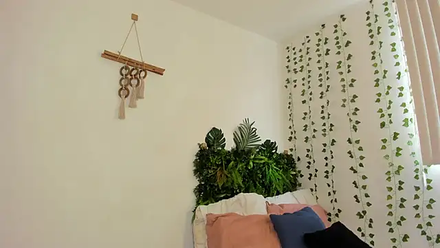 karlye 5 online show from March 14, 3:36 pm