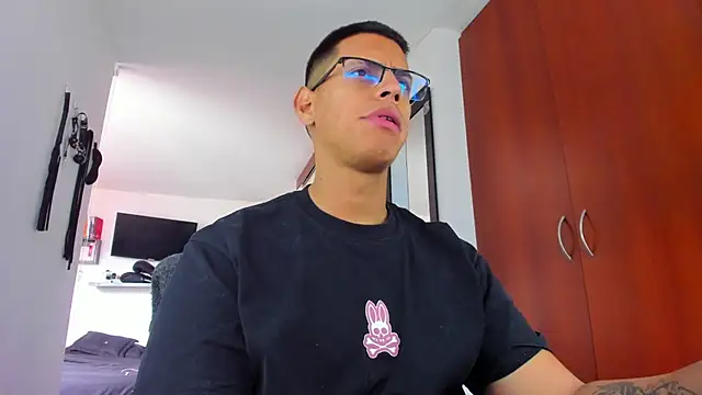 Snapshot of _John_Boy_ chatting on May 21, 3:19 pm John Boy online show from May 21, 3:19 pm