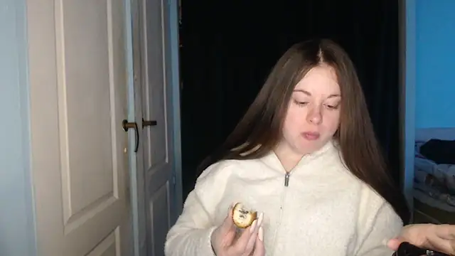 ryhhnnagold99 online show from April 1, 4:26 pm