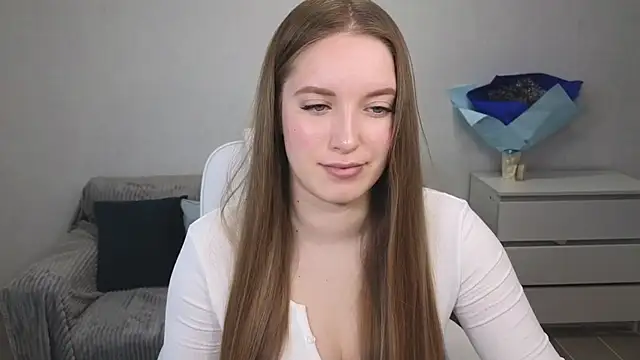 EvaMaddison online show from December 23, 5:39 am
