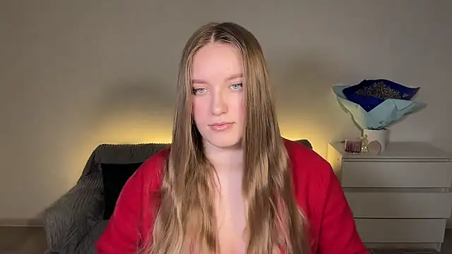 EvaMaddison online show from March 6, 5:53 pm