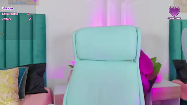 amy-thomson1 online show from April 19, 12:48 pm