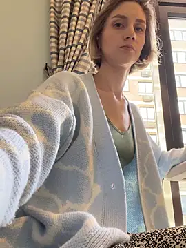 Feral berry 8133 online show from February 3, 12:25 pm