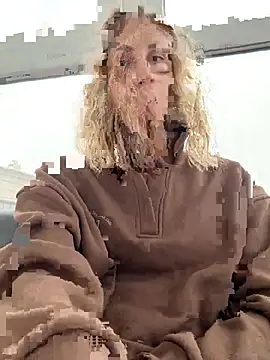 Feral berry 8133 online show from October 10, 11:53 am