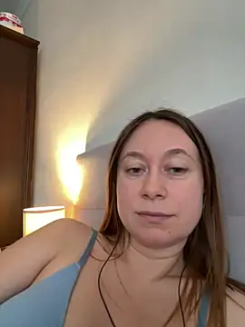 BrookeEvans online show from February 21, 6:29 am