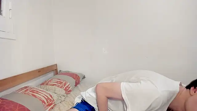 Snapshot of kanatoj chatting on November 13, 1:26 am kanatoj online show from November 13, 1:26 am