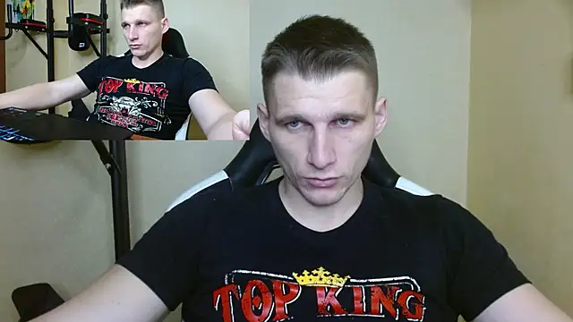 PoliglotJoe online show from December 4, 2:04 pm