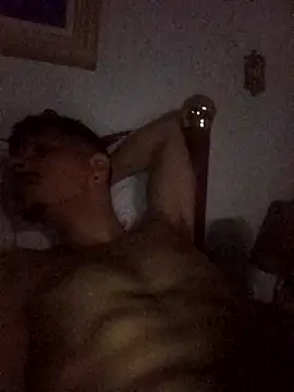 Snapshot of JuninhoPilati chatting on November 14, 6:56 am JuninhoPilati online show from November 14, 6:56 am