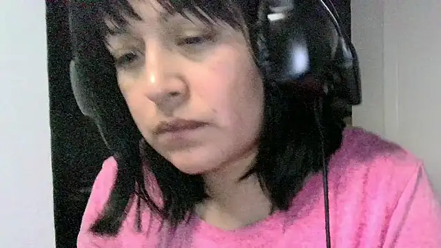 Snapshot of rosseli chatting on January 17, 7:41 am rosseli online show from January 17, 7:41 am