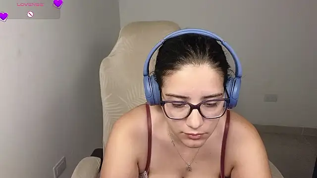 blue  moon  online show from January 10, 8:38 am