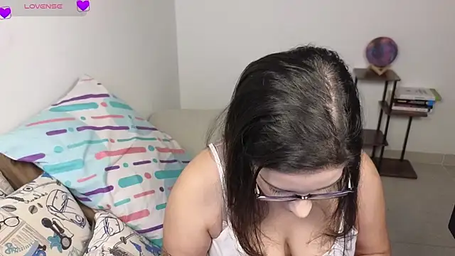 blue  moon  online show from March 27, 3:23 am