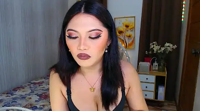 xXCathyJennerXx online show from February 6, 8:07 am