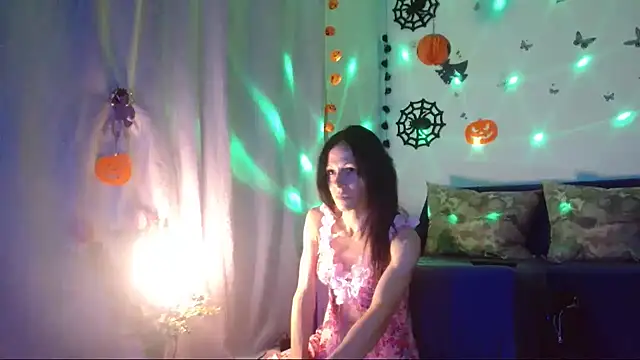 ElysaSun online show from October 30, 6:19 pm