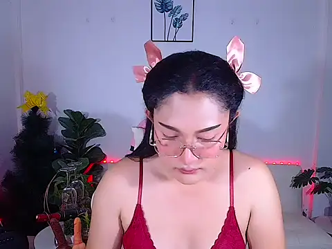 Snapshot of plysaithailand chatting on May 21, 6:42 am plysaithailand online show from May 21, 6:42 am