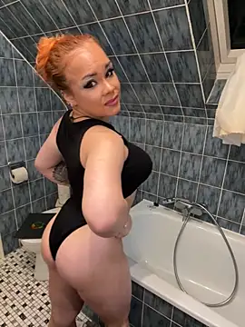 PennyPrincess online show from November 15, 6:15 pm