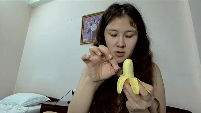 Snapshot of Riz_girl chatting on June 3, 4:45 pm Riz girl online show from June 3, 4:45 pm