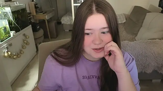 remirann  online show from March 7, 2:03 pm