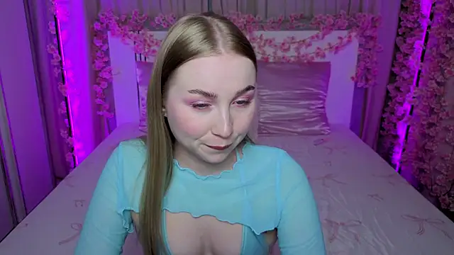 Snapshot of LilyStarlight chatting on June 28, 3:23 am LilyStarlight online show from June 28, 3:23 am