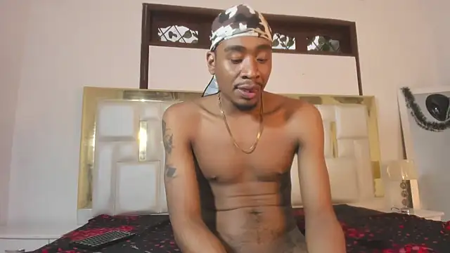 Snapshot of Kylieandjhonny chatting on December 12, 10:09 pm Kylieandjhonny online show from December 12, 10:09 pm