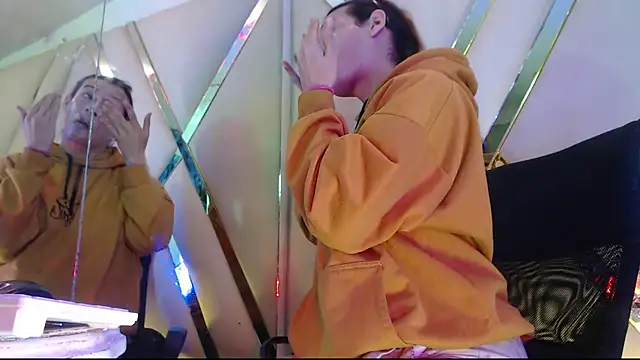 StefyFerrer online show from October 26, 2:39 am